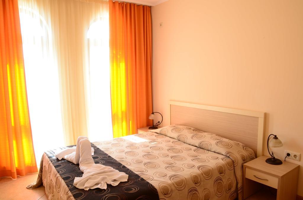 Royal Sun Aparthotel Sunny Beach Kamer foto