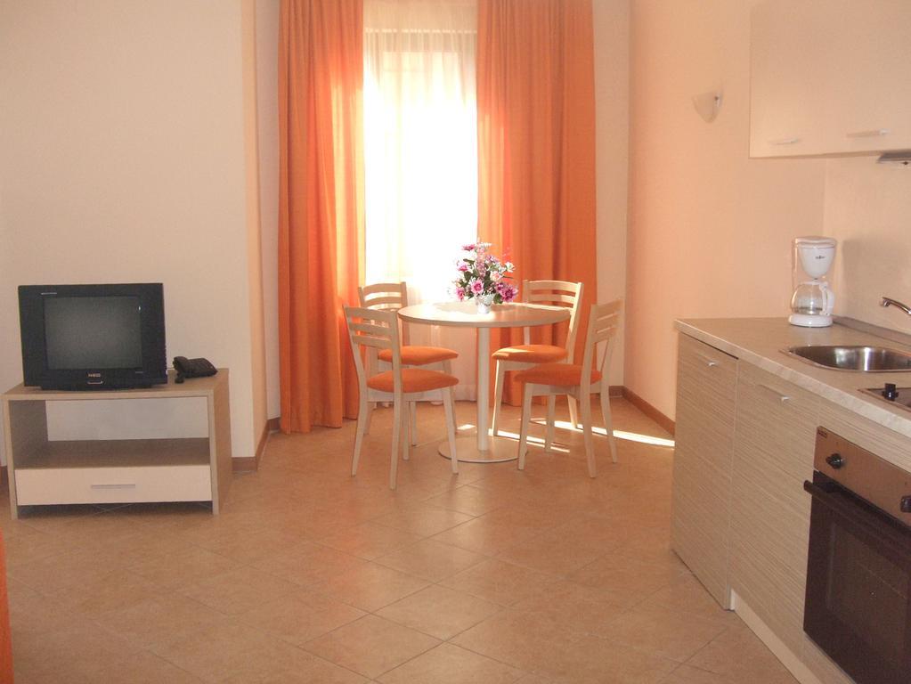 Royal Sun Aparthotel Sunny Beach Kamer foto