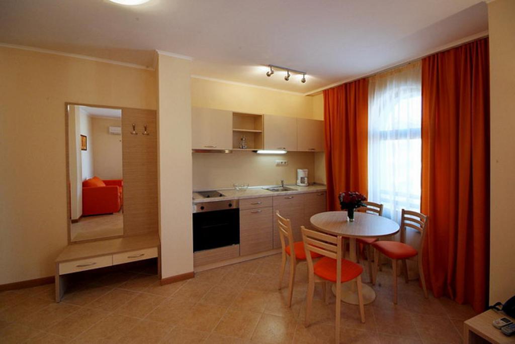 Royal Sun Aparthotel Sunny Beach Kamer foto